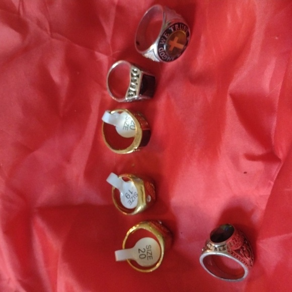 Men's rings - Picture 1 of 3